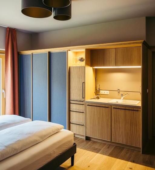 חדר סטנדרט עם מרפסת, Appartementhotel Am Weissensee