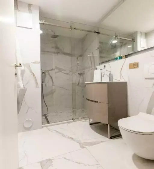 山の見えるジュニアスイート, Boutique Hotel Ochsen