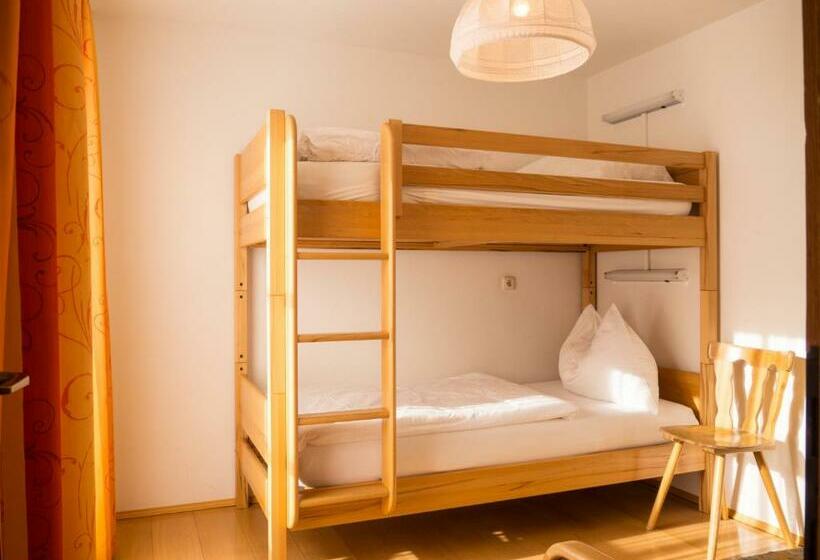 Quarto Familiar, Alpengasthof Moser