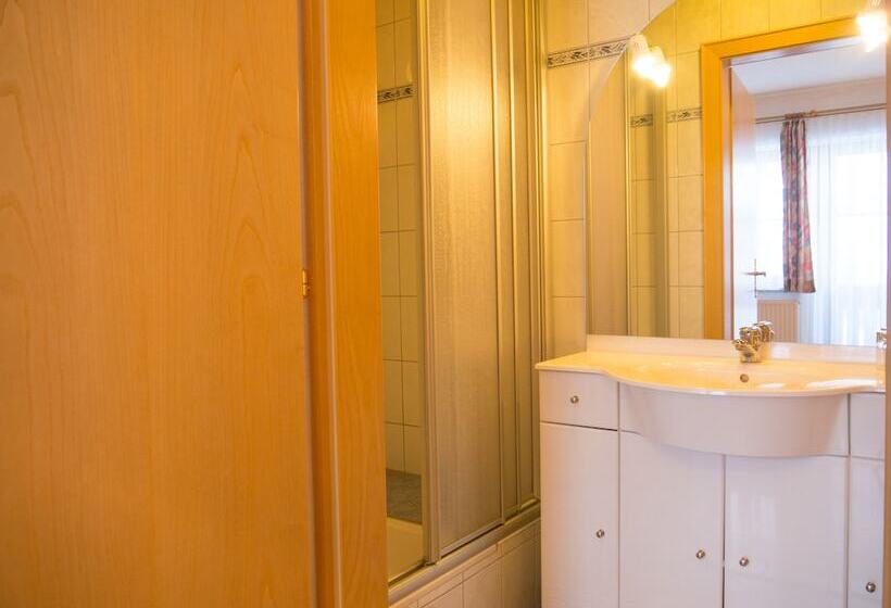 Quarto Familiar, Alpengasthof Moser