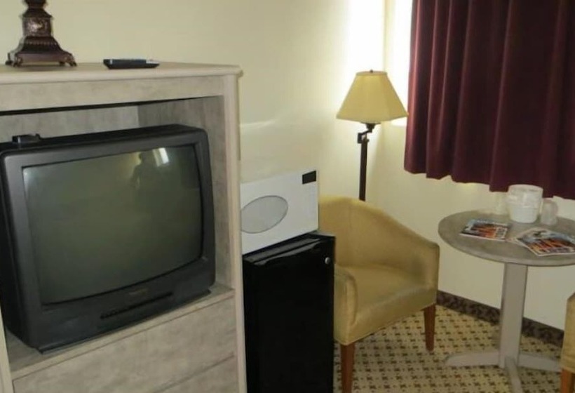 غرفه قياسيه سريرين مزدوجين, Amber Inn