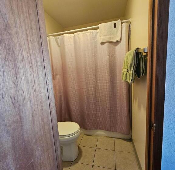 Quarto Estandar Cama King, Cle Elum Travelers Inn