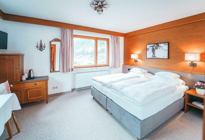 اتاق استاندارد, Garni Almjur