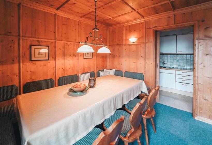 آپارتمان 3 خوابه, Garni Almjur