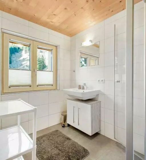 ２ベッドルームアパートメント, Haus Berghof