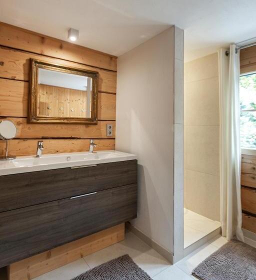 １ベッドルームハウス, Haus Berghof