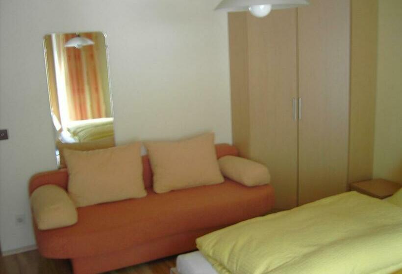 침실 1개 아파트, Haus Gutwenger