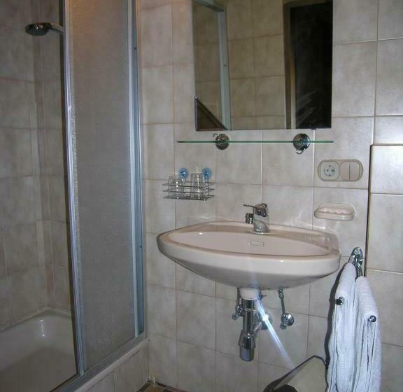 침실 1개 아파트, Haus Gutwenger