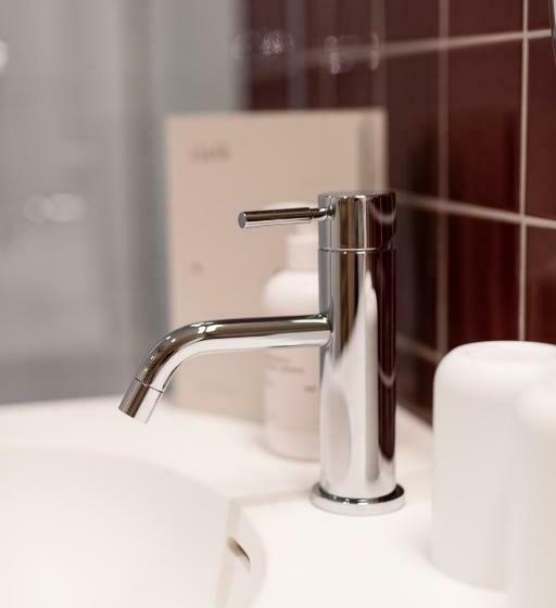 标准间带阳台, Mari Pop