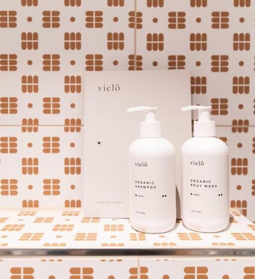 标准间带阳台, Mari Pop