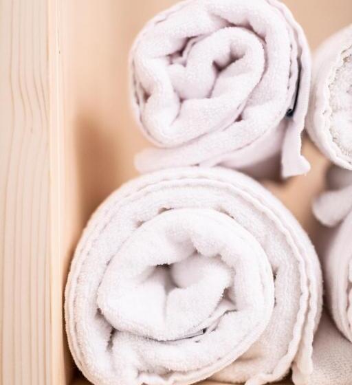 带2个卧室的套房, Mari Pop