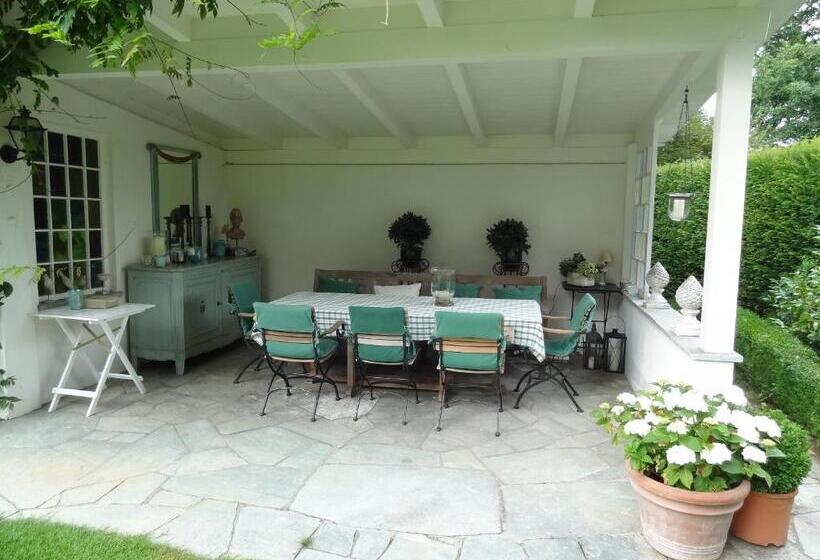 וילה דלוקס חדר שינה 1, The Garden Guesthouse