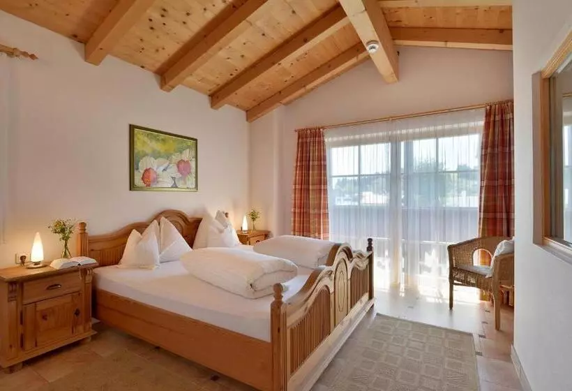 バルコニー付2ベッドルームアパートメント, Theresia Garni