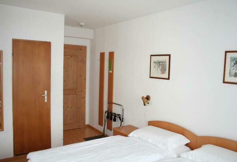 חדר סטנדרט לשלושה, Vorab   Kulinarische Vielfalt