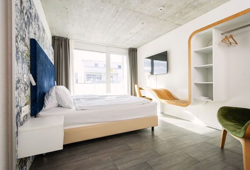 Номер бизнес-класса, Tailormade Hotel IDEA Spreitenbach