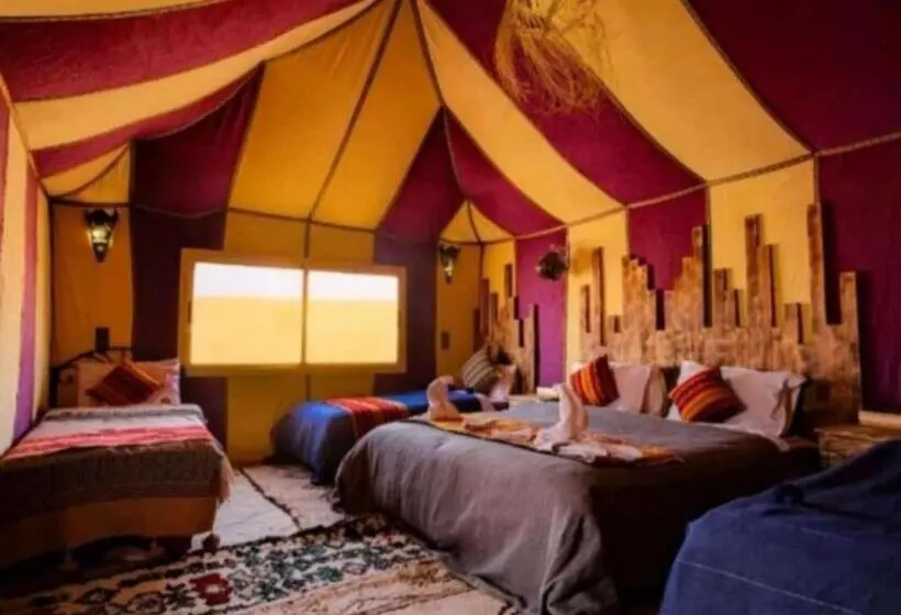 اتاق لوکس خانوادگی, Desert Berber Fire Camp