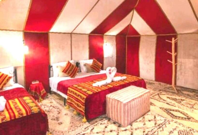 اتاق لوکس خانوادگی, Desert Berber Fire Camp
