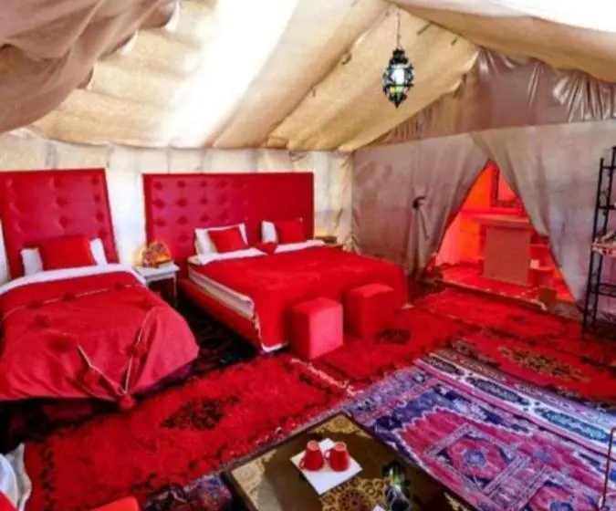 اتاق لوکس خانوادگی, Desert Berber Fire Camp