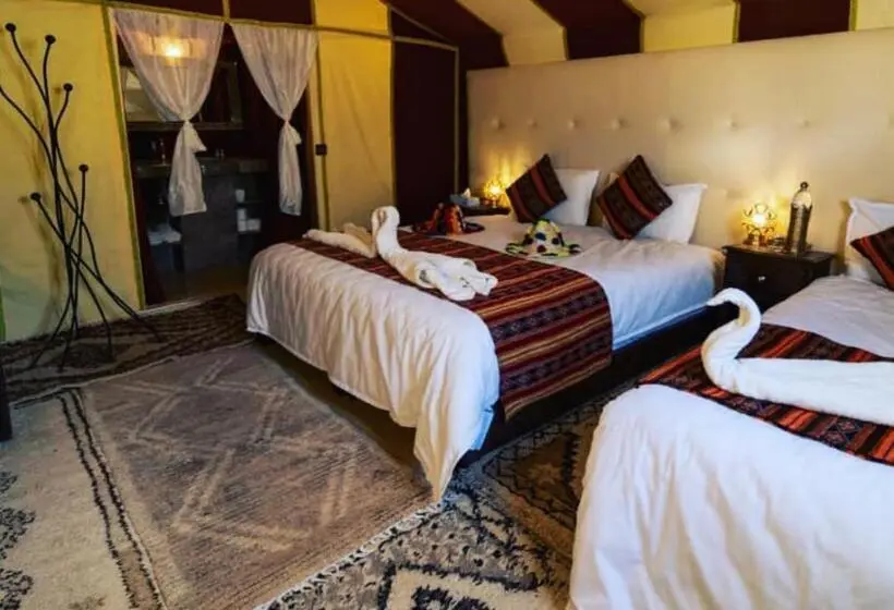 اتاق اکونومی, Desert Berber Fire Camp