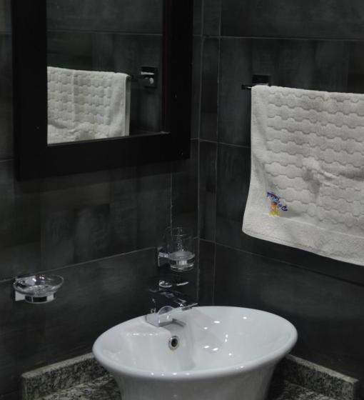 اتاق لوکس, Palm Kalash