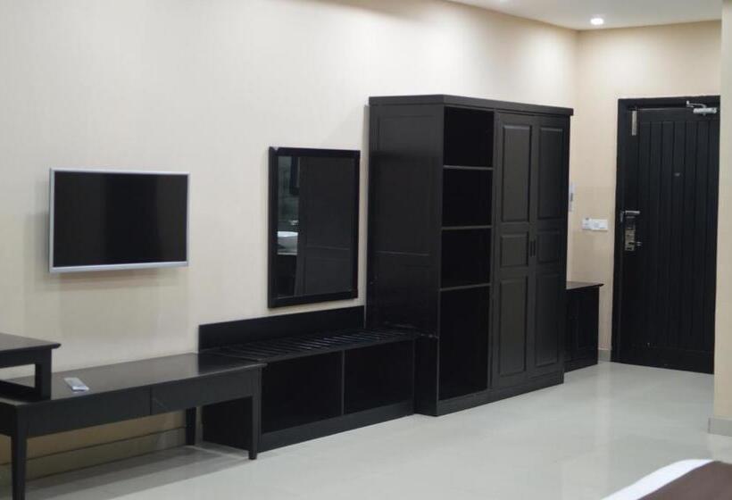 سوییت خانوادگی, Palm Kalash