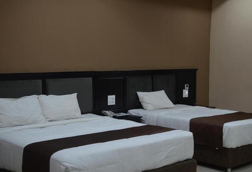 سوییت خانوادگی, Palm Kalash