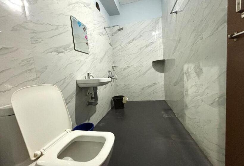 غرفة قياسية, Sri Swarna Darvi Lodge Horanadu