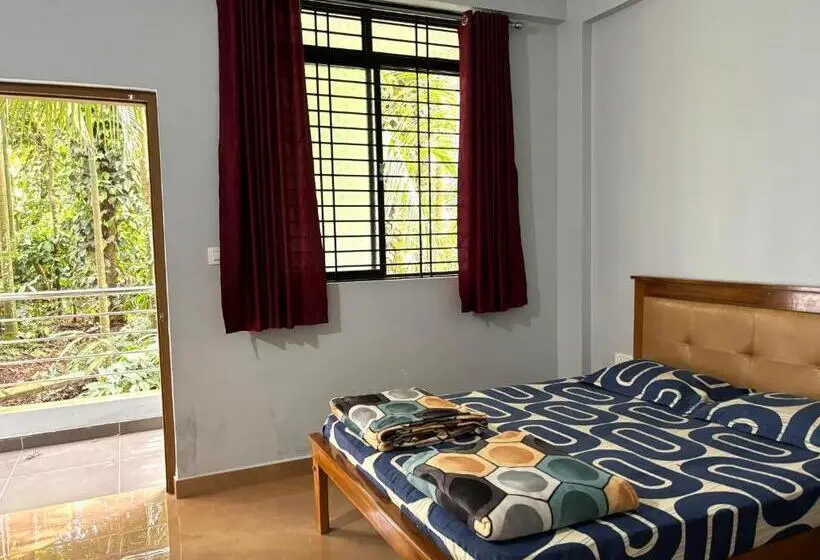 スタンダードルーム, Sri Swarna Darvi Lodge Horanadu