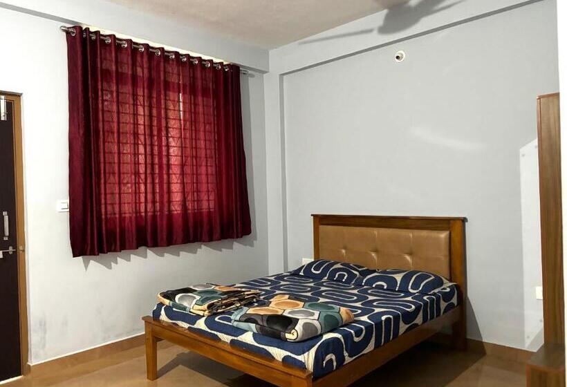 غرفة قياسية, Sri Swarna Darvi Lodge Horanadu