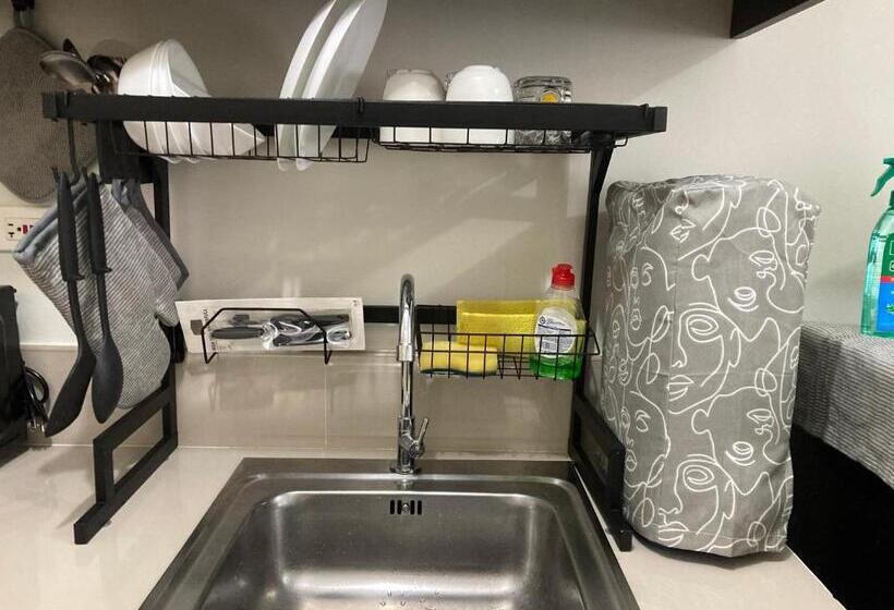 Standard Stúdió Szoba, Bohemian Inspired Studio Unit2 At Trees Residences