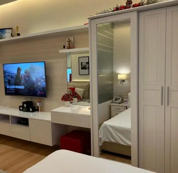 デラックススタジオ, Trees Residences Staycation 1br/2br