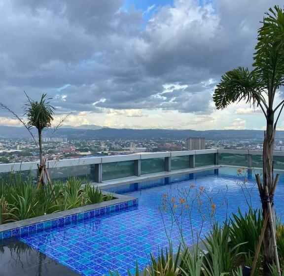 إستوديو ديلوكس, Eastwood Global Plaza Luxury Residences In 43rd Floor With City Sky View