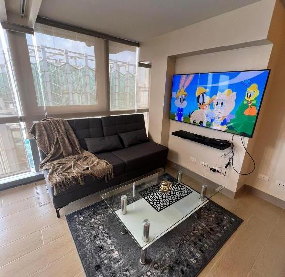 Студия Deluxe, Eastwood Global Plaza Luxury Residences In 43rd Floor With City Sky View
