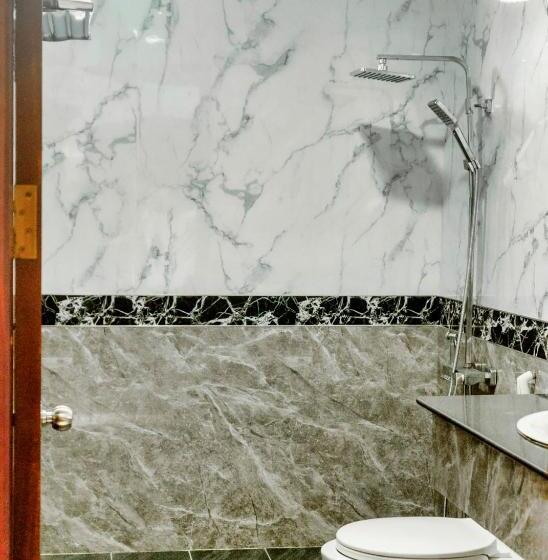 Camera Standard, Hồng ánh Hotel Night Market Phú Quốc