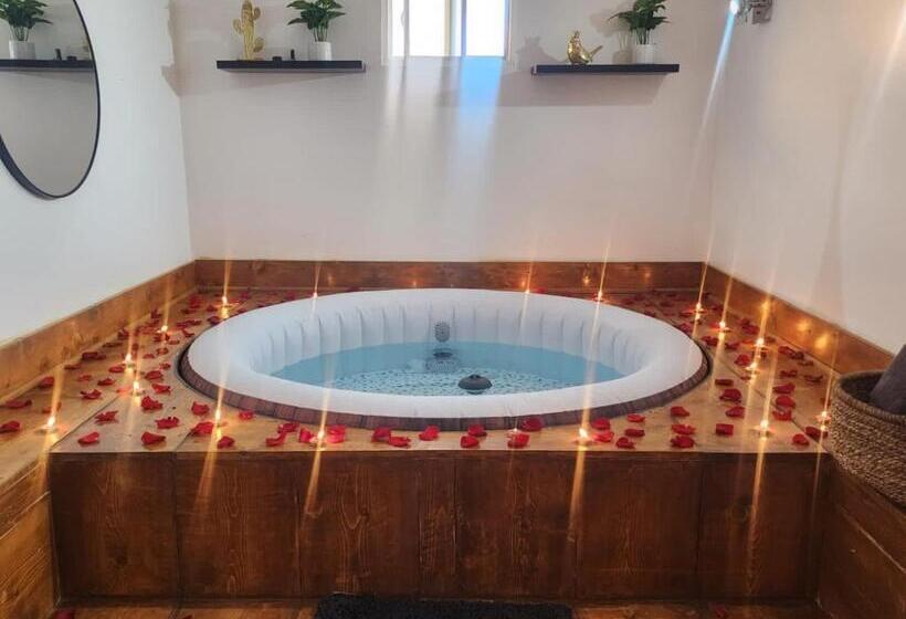 غرفة قياسية سرير كينج, Alamo