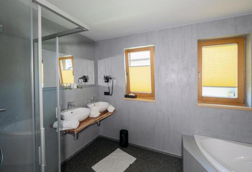 スイート, Belmonte Tirol   Boutique