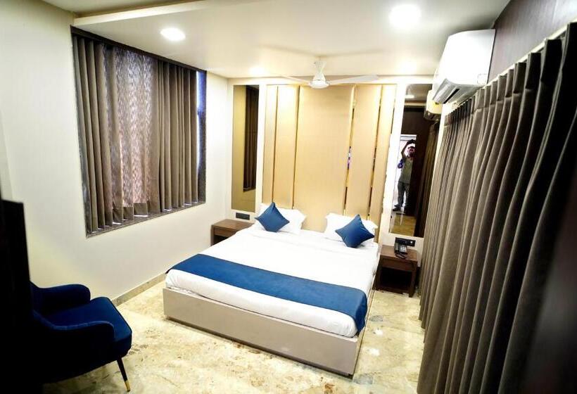 اتاق لوکس, Rich Comfort Ajmer