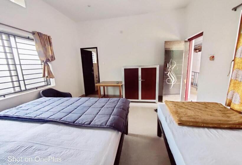 اتاق استاندارد چهار تخته, Surya Cafe And Stay Sea View