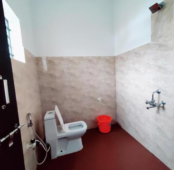 اتاق استاندارد سه نفره, Surya Cafe And Stay Sea View