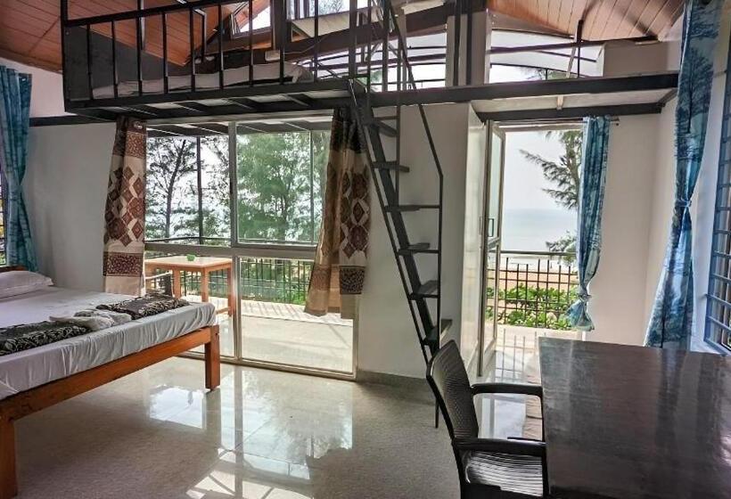 اتاق استاندارد سه تخته با چشم‌انداز, Surya Cafe And Stay Sea View