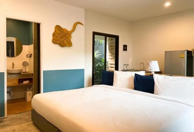 スーペリアールーム, Kraam Silhouette Hotel And Cafe Phuket