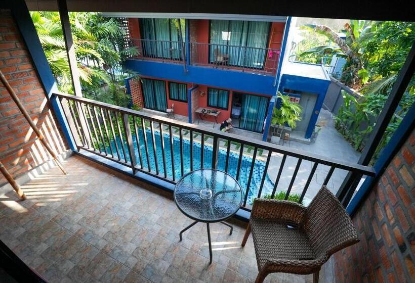 Номер Deluxe, Kraam Silhouette Hotel And Cafe Phuket
