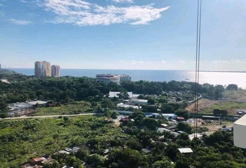 デラックスルーム, One Manchester Place By Hiverooms