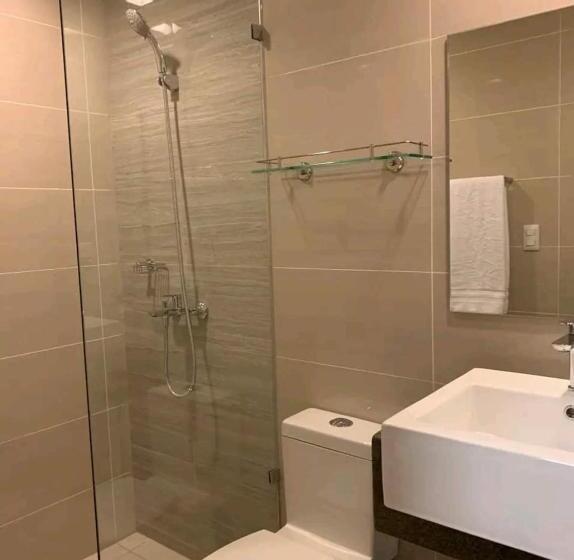 Номер Deluxe, One Manchester Place By Hiverooms