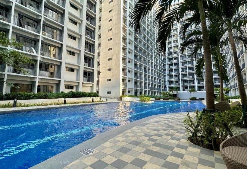 آپارتمان 1 خوابه با چشمانداز استخر, Mall Of Asia Shore 2 Condo