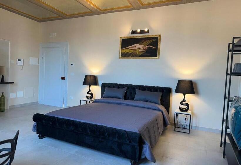 اتاق استاندارد با تخت بزرگ, Casa Colonna   Suite Della Torre