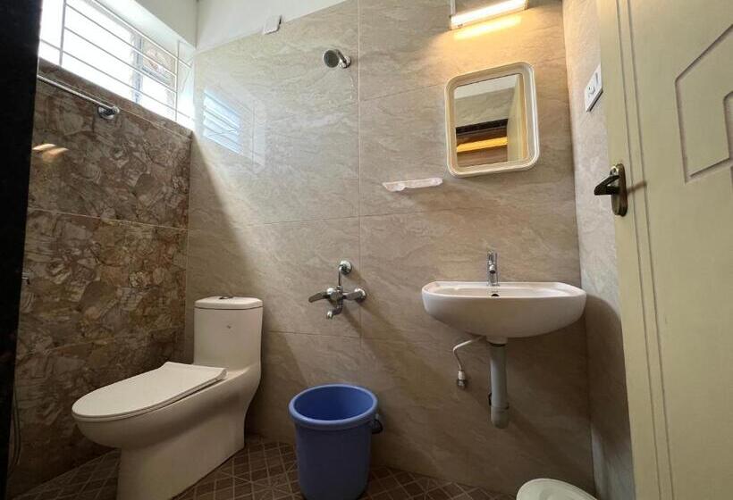 חדר דלוקס, Raja Residency