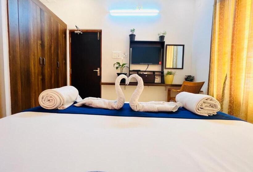 Номер Deluxe, Raja Residency
