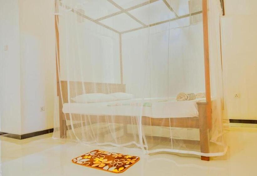 Семейный Номер Deluxe, Talalla Ocean Beach Bungalow