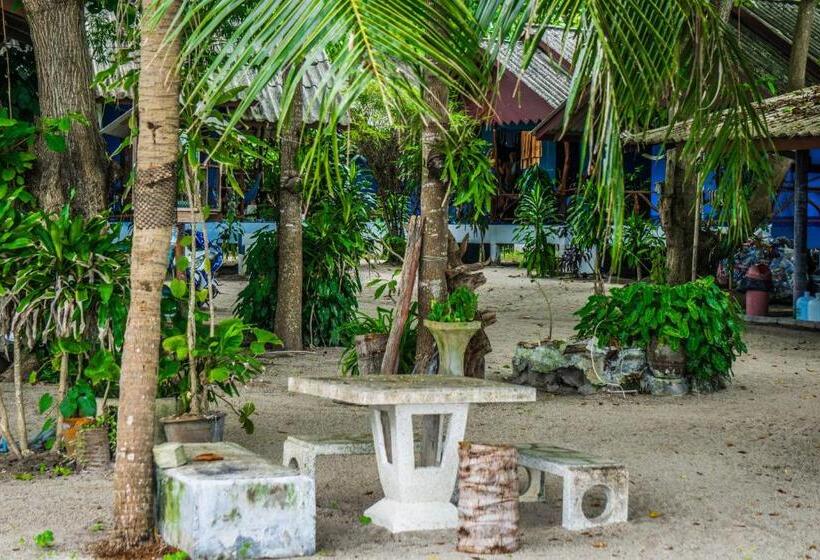 غرفة قياسية ثلاثية مطلة علي الحديقة, Two Rocks Bungalows